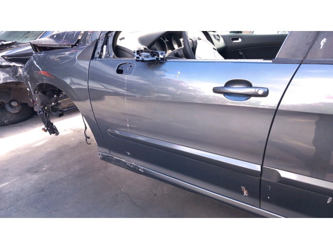 PUERTA DELANTERA IZQUIERDA PEUGEOT 308 2012