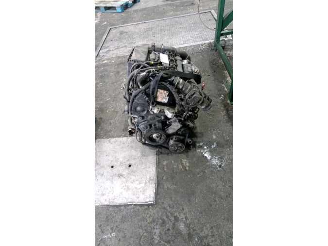 MOTOR CON ACCESORIOS Y CAJA DE CAMBIOS CITROEN C4 2002