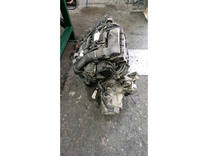 MOTOR CON ACCESORIOS Y CAJA DE CAMBIOS CITROEN C4 2002