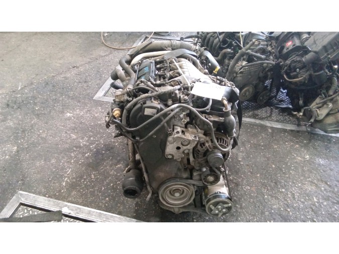 MOTOR CON ACCESORIOS Y CAJA DE CAMBIOS CITROEN C4 2002