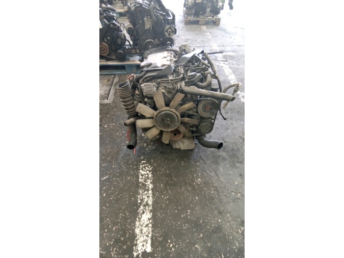MOTOR CON ACCESORIOS Y CAJA DE CAMBIOS MERCEDES VITO 111 CDI 2006