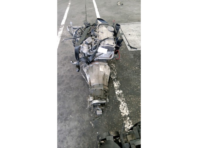 MOTOR CON ACCESORIOS Y CAJA DE CAMBIOS MERCEDES VITO 111 CDI 2006
