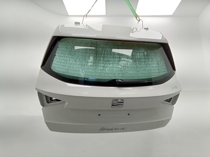 PORTON TRASERO SEAT ARONA BLANCO 2023