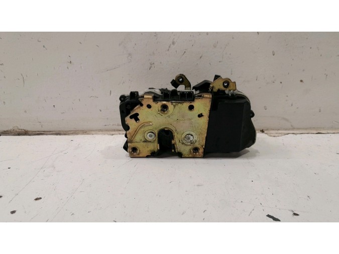 CERRADURA PUERTA DELANTERA IZQUIERDA PEUGEOT 406 2003