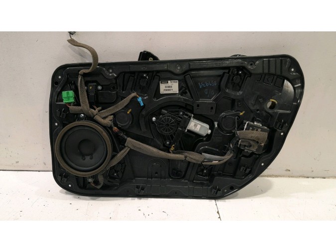 ELEVALUNAS DELANTERO DERECHO VOLVO V40 2013