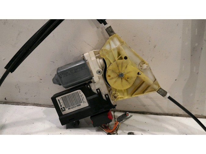 ELEVALUNAS DELANTERO IZQUIERDO CITROEN C5 2002