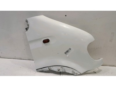 ALETA DELANTERA DERECHA RENAULT MASTER BLANCA 2000
