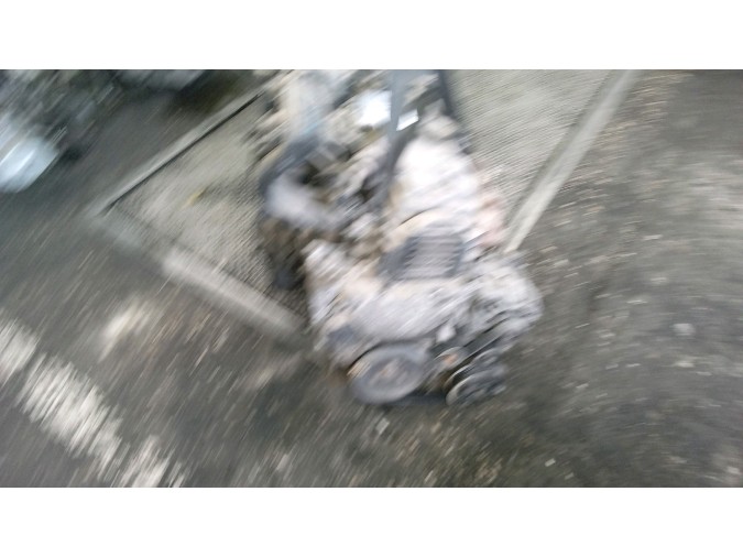MOTOR CON ACCESORIOS Y CAJA DE CAMBIOS CITROEN C2 2003