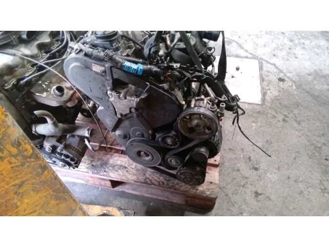 MOTOR CON ACCESORIOS Y CAJA DE CAMBIOS PEUGEOT 406 37797