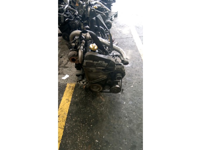 MOTOR CON ACCESORIOS Y CAJA DE CAMBIOS RENAULT MÉGANE 2004