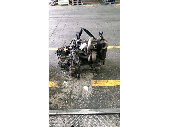 MOTOR CON ACCESORIOS Y CAJA DE CAMBIOS RENAULT MÉGANE 2004