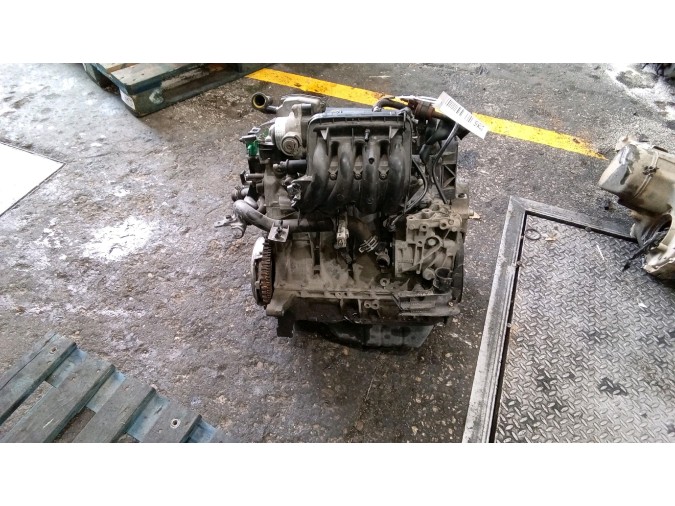 MOTOR CON ACCESORIOS SIN CAJA DE CAMBIOS CITROEN C2