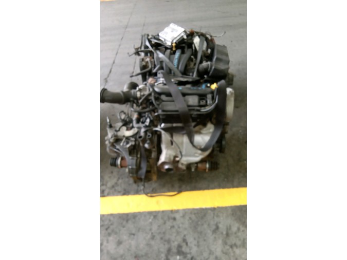 MOTOR CON ACCESORIOS Y CAJA DE CAMBIOS RENAULT SCÉNIC 39801