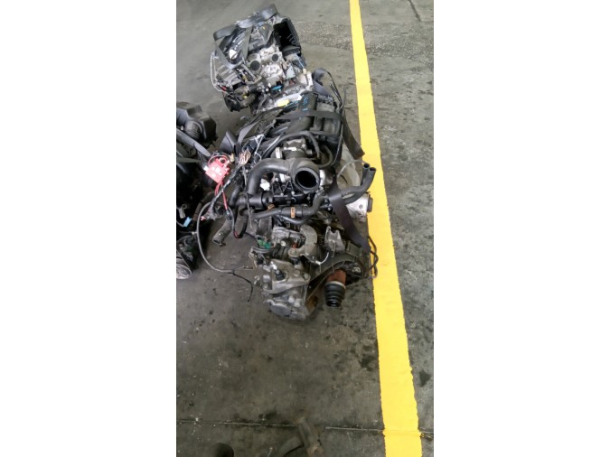 MOTOR CON ACCESORIOS Y CAJA DE CAMBIOS RENAULT SCÉNIC 39801