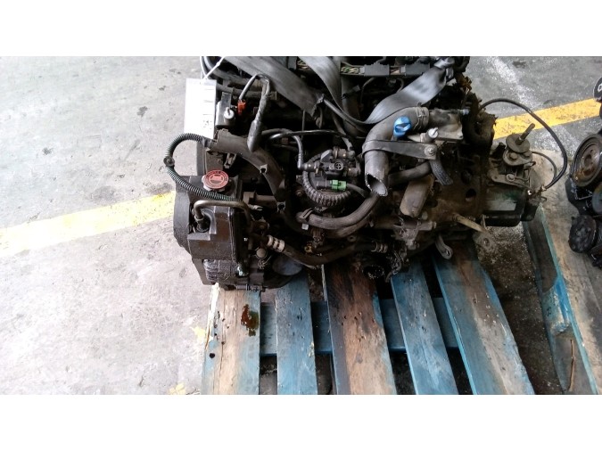 MOTOR CON ACCESORIOS Y CAJA DE CAMBIOS CITROEN XSARA 2003