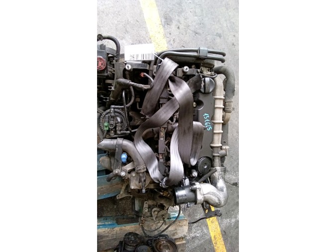 MOTOR CON ACCESORIOS Y CAJA DE CAMBIOS CITROEN XSARA 2003