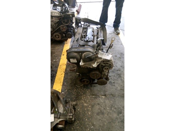 MOTOR CON ACCESORIOS Y CAJA DE CAMBIOS FORD FIESTA 2010