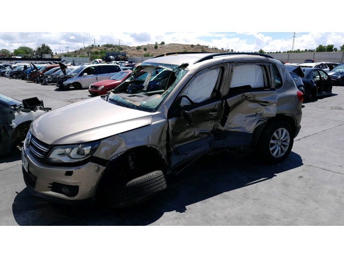 MANDO ELEVALUNAS VOLKSWAGEN TIGUAN 42150