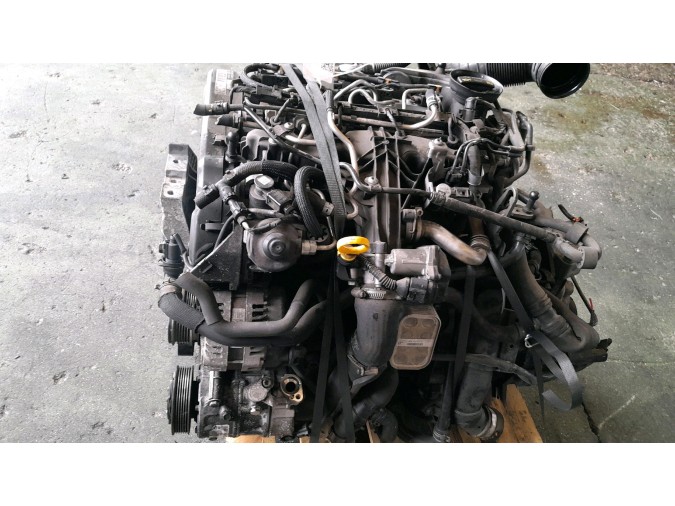 MOTOR CON ACCESORIOS Y CAJA DE CAMBIOS VOLKSWAGEN TIGUAN 42150