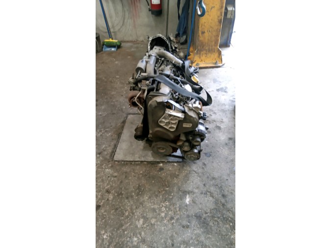 MOTOR CON ACCESORIOS Y CAJA DE CAMBIOS RENAULT MÉGANE 2004