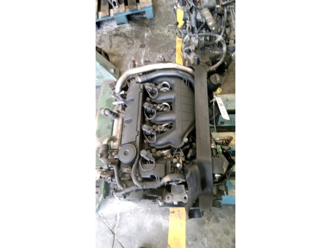 MOTOR CON ACCESORIOS Y CAJA DE CAMBIOS FORD FOCUS C-MAX 2004