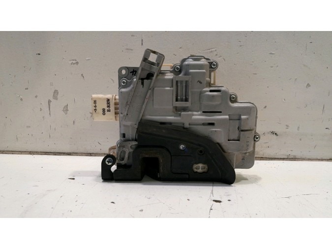 CERRADURA PUERTA DELANTERA DERECHA SEAT ALTEA 2006