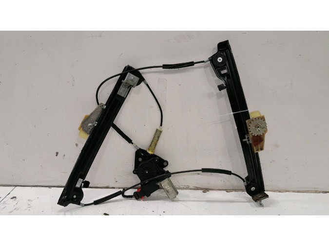 ELEVALUNAS DELANTERO IZQUIERDO ALFA ROMEO MITO 2010