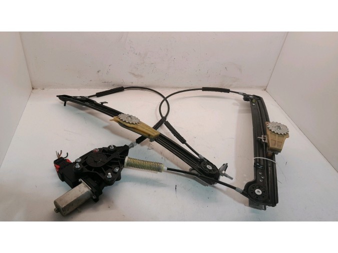 ELEVALUNAS DELANTERO DERECHO ALFA ROMEO MITO 2010