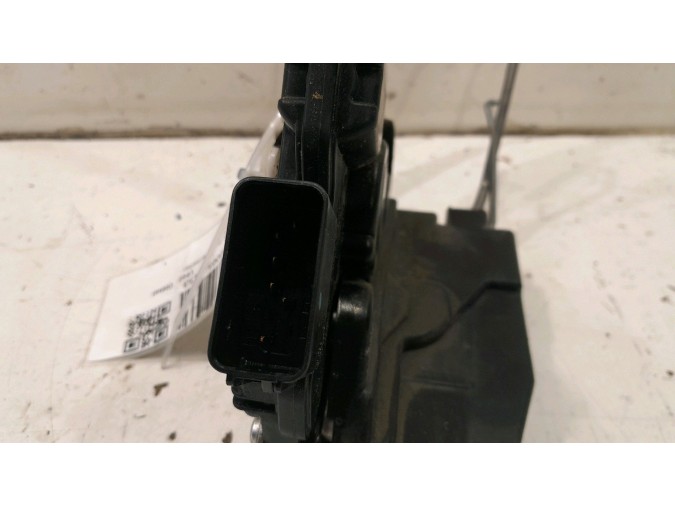 CERRADURA PUERTA DELANTERA IZQUIERDA MAZDA 3 2007