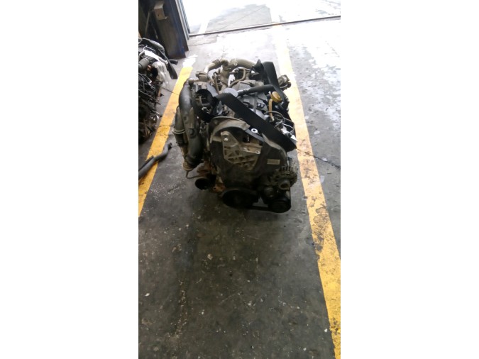 MOTOR CON ACCESORIOS Y CAJA DE CAMBIOS RENAULT MÉGANE 40267