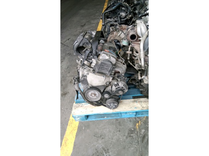 MOTOR CON ACCESORIOS SIN CAJA DE CAMBIOS CITROEN C2 2004