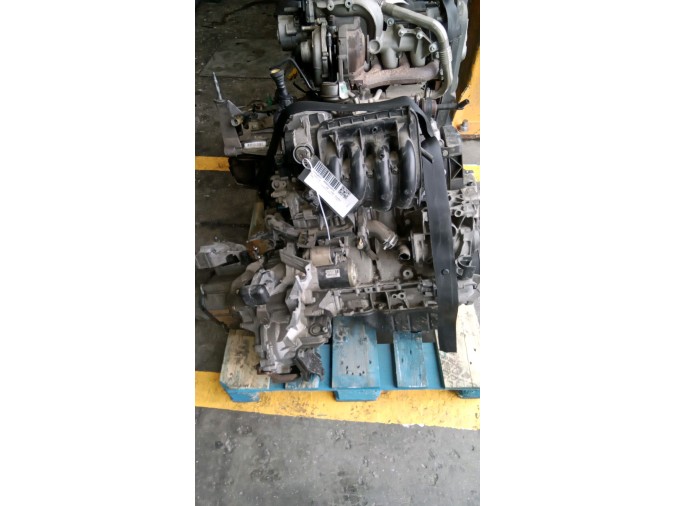 MOTOR CON ACCESORIOS SIN CAJA DE CAMBIOS CITROEN C2 2004