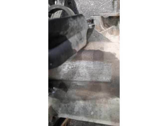 MOTOR CON ACCESORIOS Y CAJA DE CAMBIOS CITROEN XSARA 1999