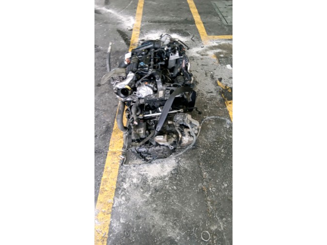 MOTOR CON ACCESORIOS SIN CAJA DE CAMBIOS CITROEN C4 PICASSO 2010
