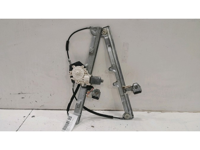 ELEVALUNAS DELANTERO DERECHO MITSUBISHI COLT 2007