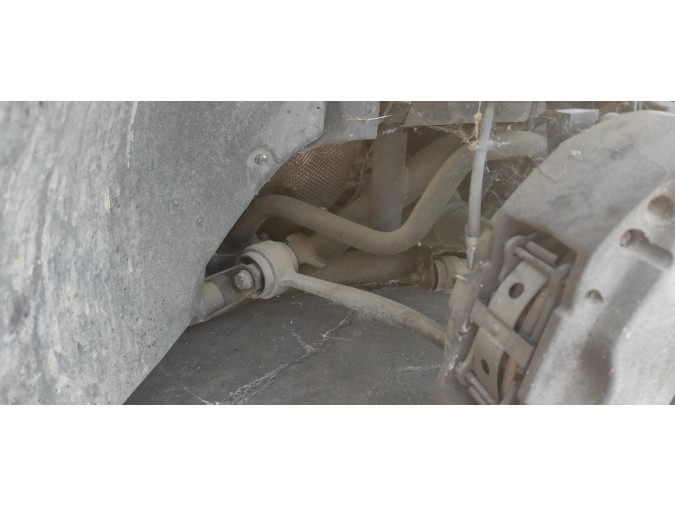 BRAZO SUSPENSION INFERIOR DELANTERO DERECHO LAND ROVER RANGER