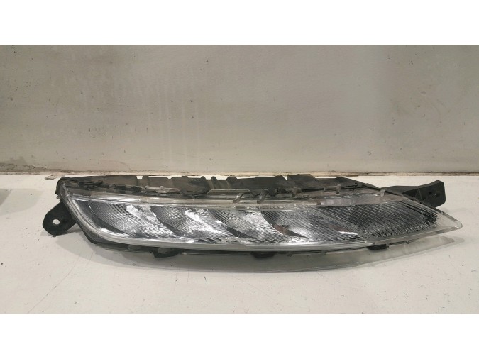 LUZ DIURNA DERECHA  CITROEN C4 PICASSO 2015
