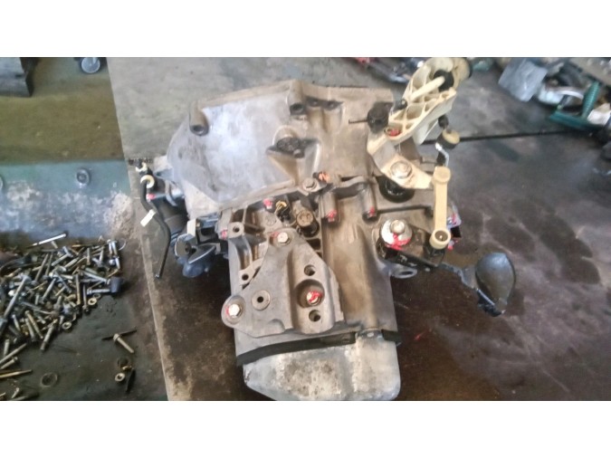 CAJA CAMBIOS PEUGEOT 207 2007