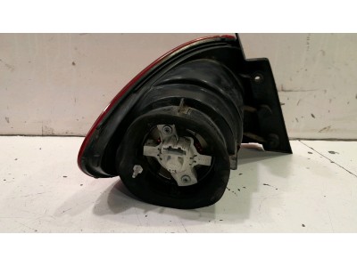 PILOTO TRASERO DERECHO SEAT TOLEDO ROJO 2005