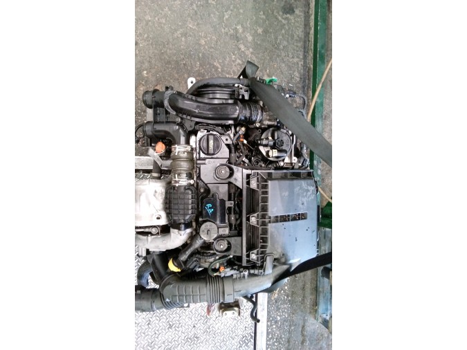MOTOR CON ACCESORIOS SIN CAJA DE CAMBIOS CITROEN C4 PICASSO 2015