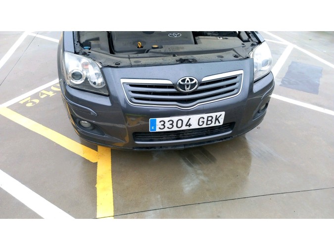 BRAZO SUSPENSION TRASERO DERECHO TOYOTA AVENSIS 2008