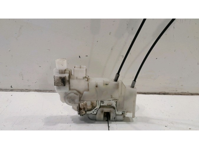 CERRADURA PUERTA DELANTERA DERECHA SUBARU LEGACY 2009