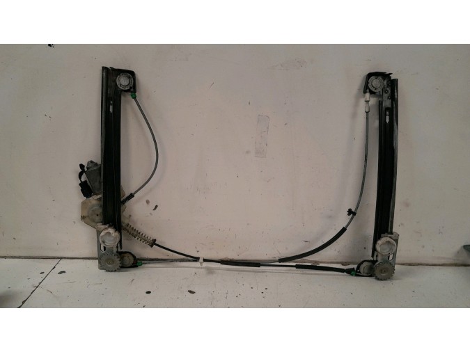 ELEVALUNAS DELANTERO DERECHO BMW MINI 2003