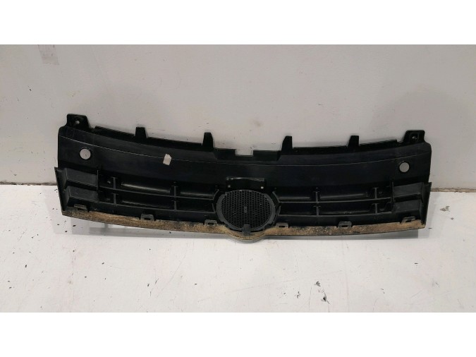 REJILLA DELANTERA VOLKSWAGEN POLO 2010