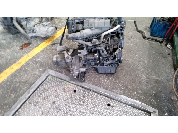 MOTOR CON ACCESORIOS Y CAJA DE CAMBIOS CITROEN C2 38502
