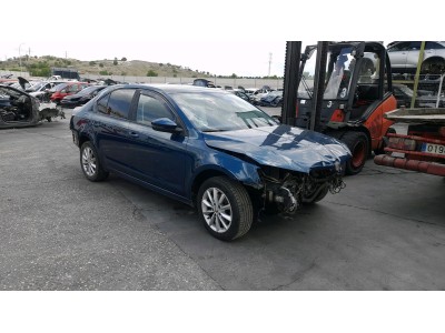 PILOTO TRASERO IZQUIERDO SKODA OCTAVIA 2013