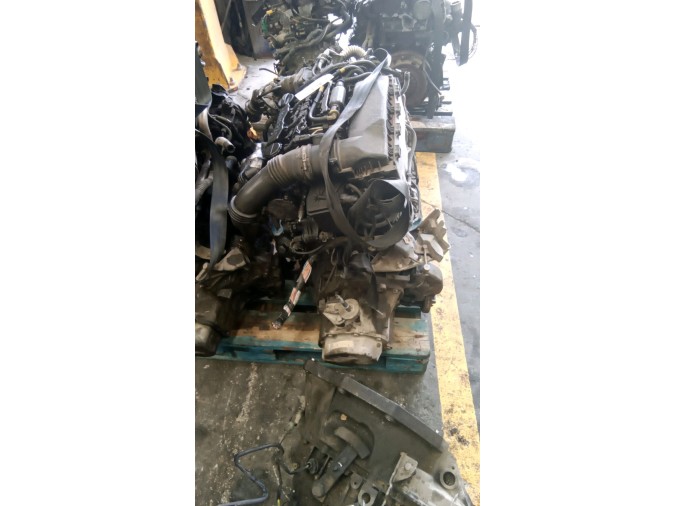 MOTOR CON ACCESORIOS Y CAJA DE CAMBIOS CITROEN XSARA PICASSO 2007
