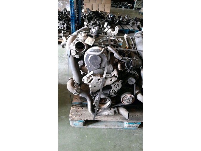 MOTOR CON ACCESORIOS SIN CAJA DE CAMBIOS SEAT ALTEA 39227