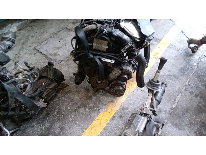 MOTOR CON ACCESORIOS Y CAJA DE CAMBIOS FORD FOCUS C-MAX 38153