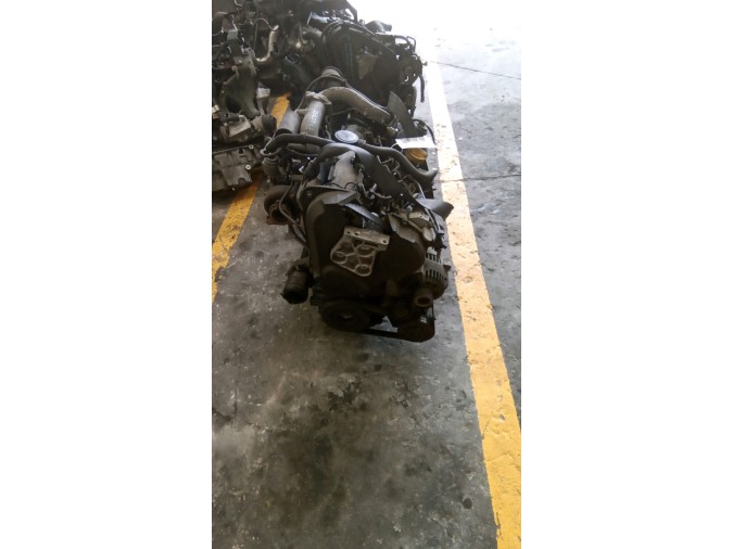 MOTOR CON ACCESORIOS Y CAJA DE CAMBIOS RENAULT MÉGANE 2003